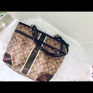 Coach Heritage Shoulder Purse